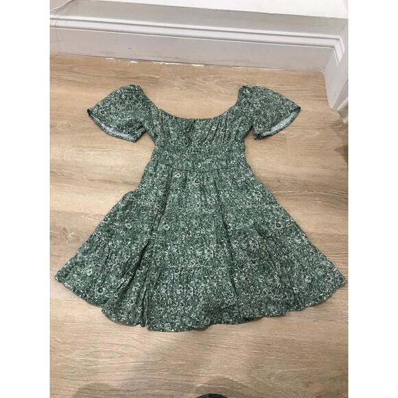 hollister Dresses & Skirts - Hollister paisley green dress